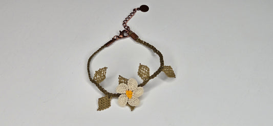 Needle Lace Single Cream Flower Bracelet